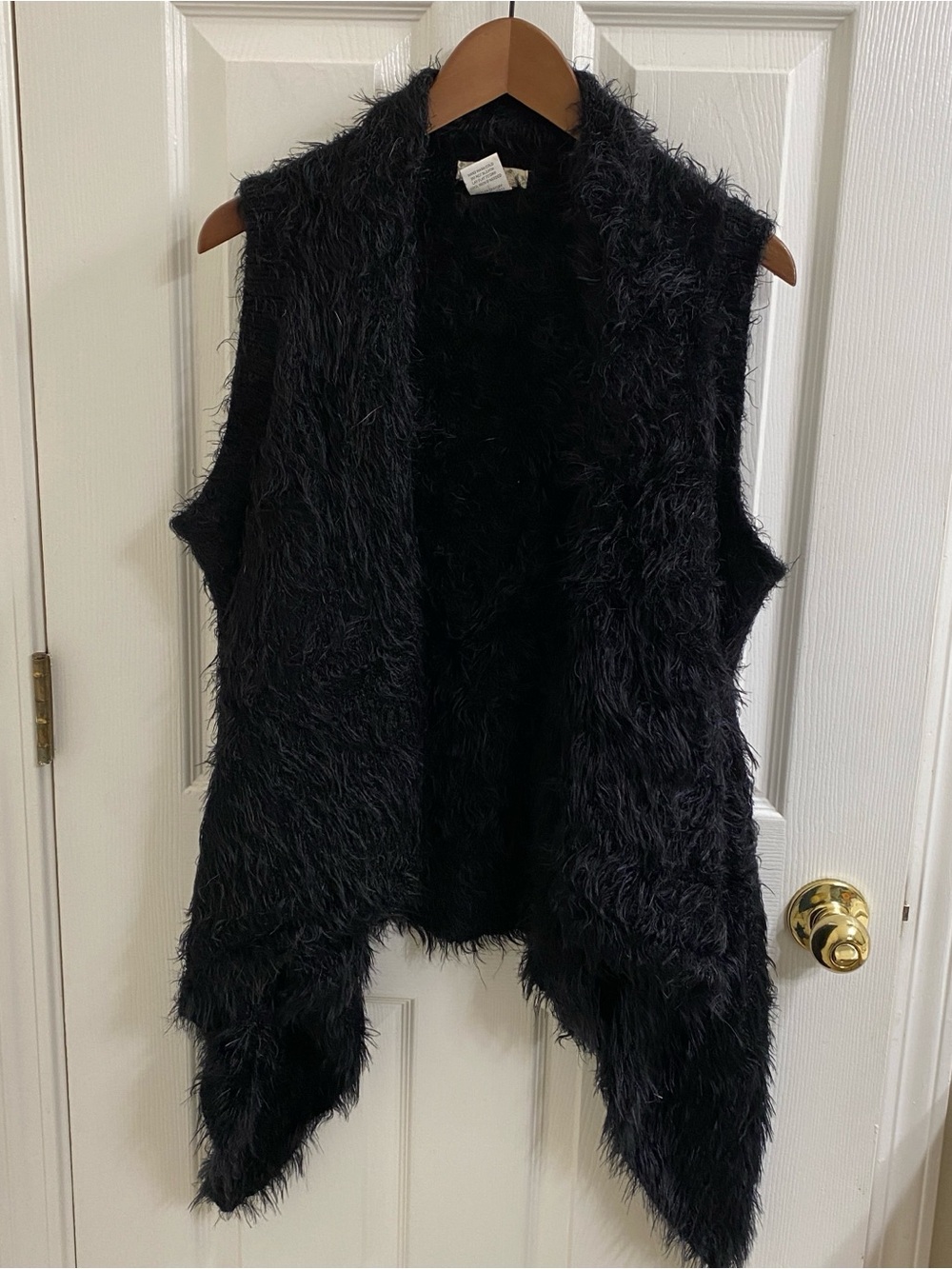 Black Shaggy Faux Fur Vest Wishlist S/M Festival Rave Boho Y2K Fuzzy Sleeveless